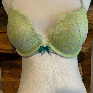 Victoria Secret Very Sexy Push-Up Bra Womens 36B Green Lace Bow Lingerie